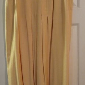 The Villager Pleated Classic Skirt   A1207